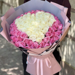 Букет из 101 Розовой и Белой Розы «Сердце»